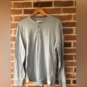 Abercrombie & Fitch 3 button Henley in light blue size XL